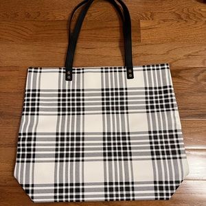 THIRTY-ONE GIFTS FAUX LEATHER TOTE - NEW W/O TAGS